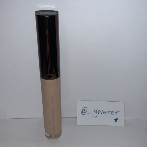 Becca Porcelain Aqua Luminous Perfecting Concealer - Picture 2 of 10